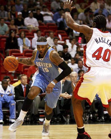 时刻团结互 时刻团结互