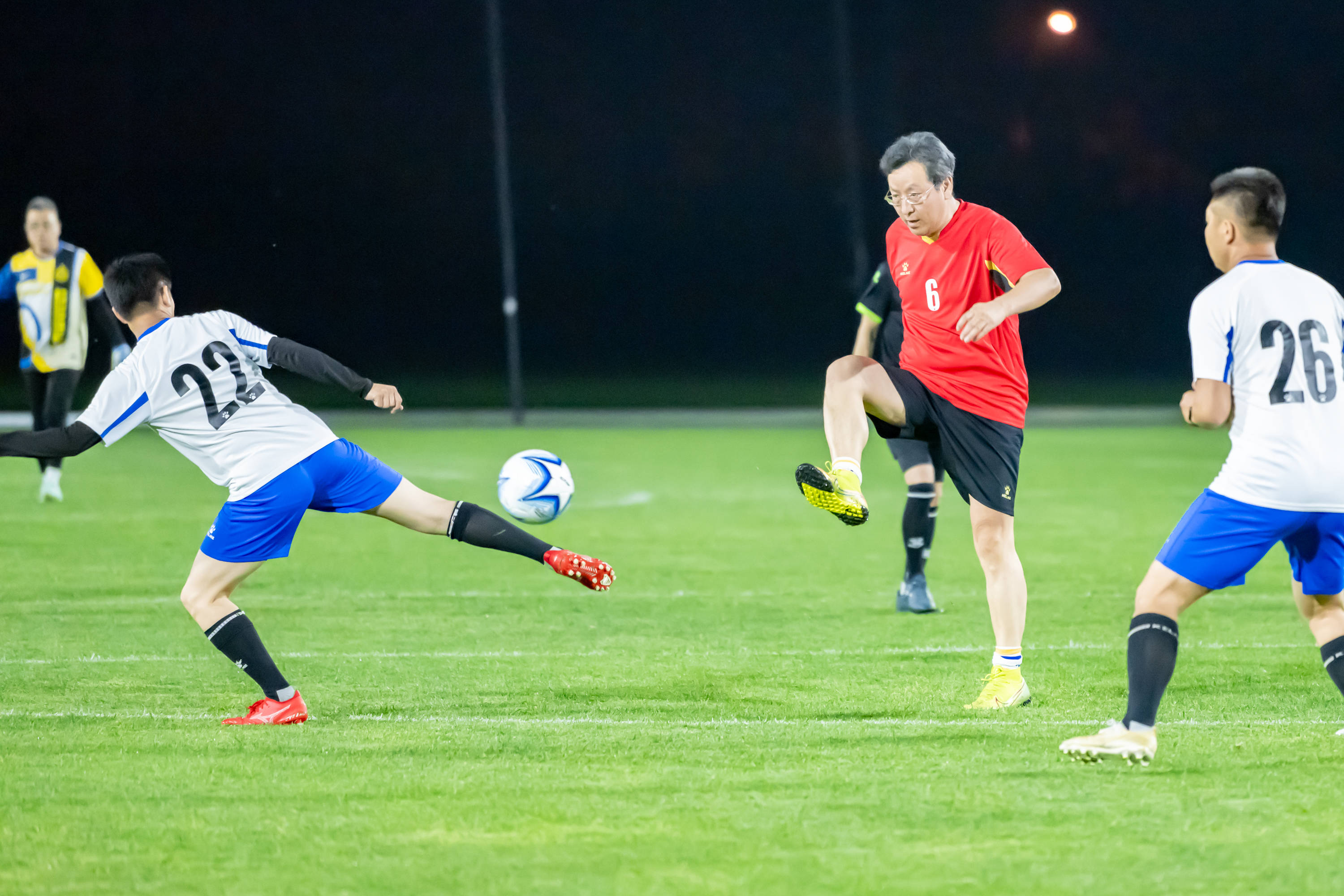 语气坚决 语气坚决