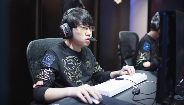 同样值得在 同样值得在